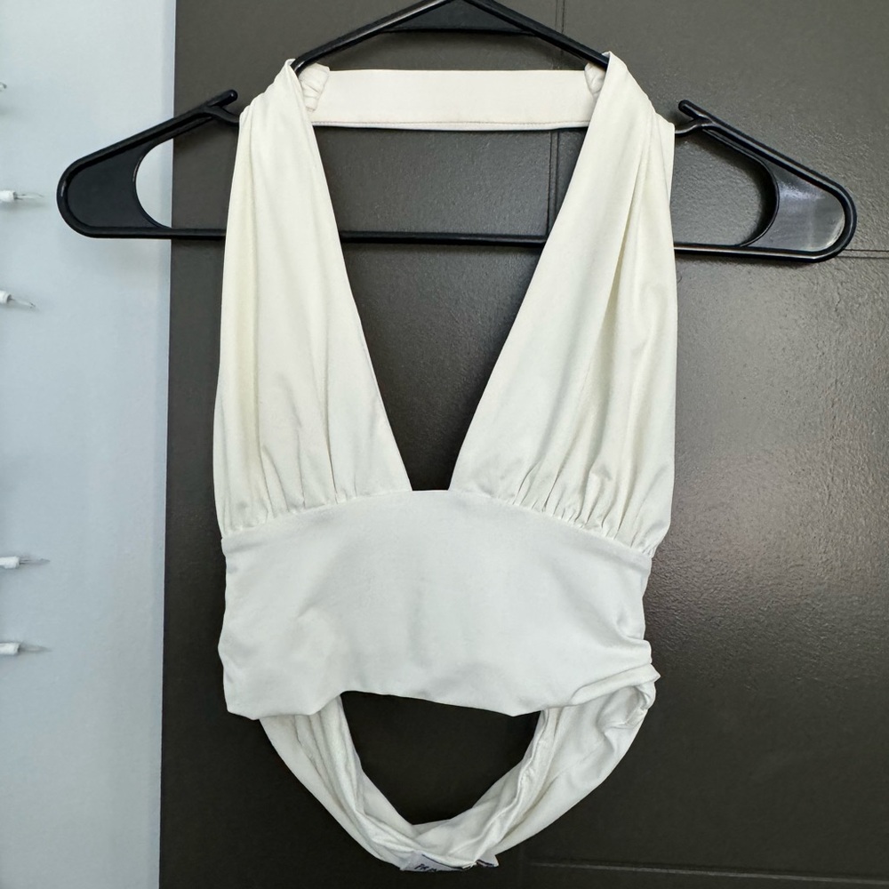 White crop top | Princess Polly